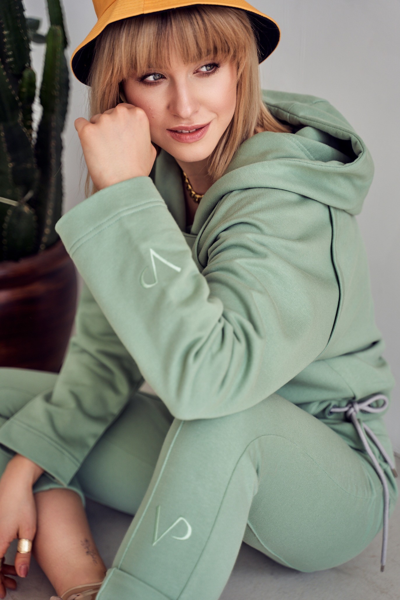Spodnie dresowe MINT SS21