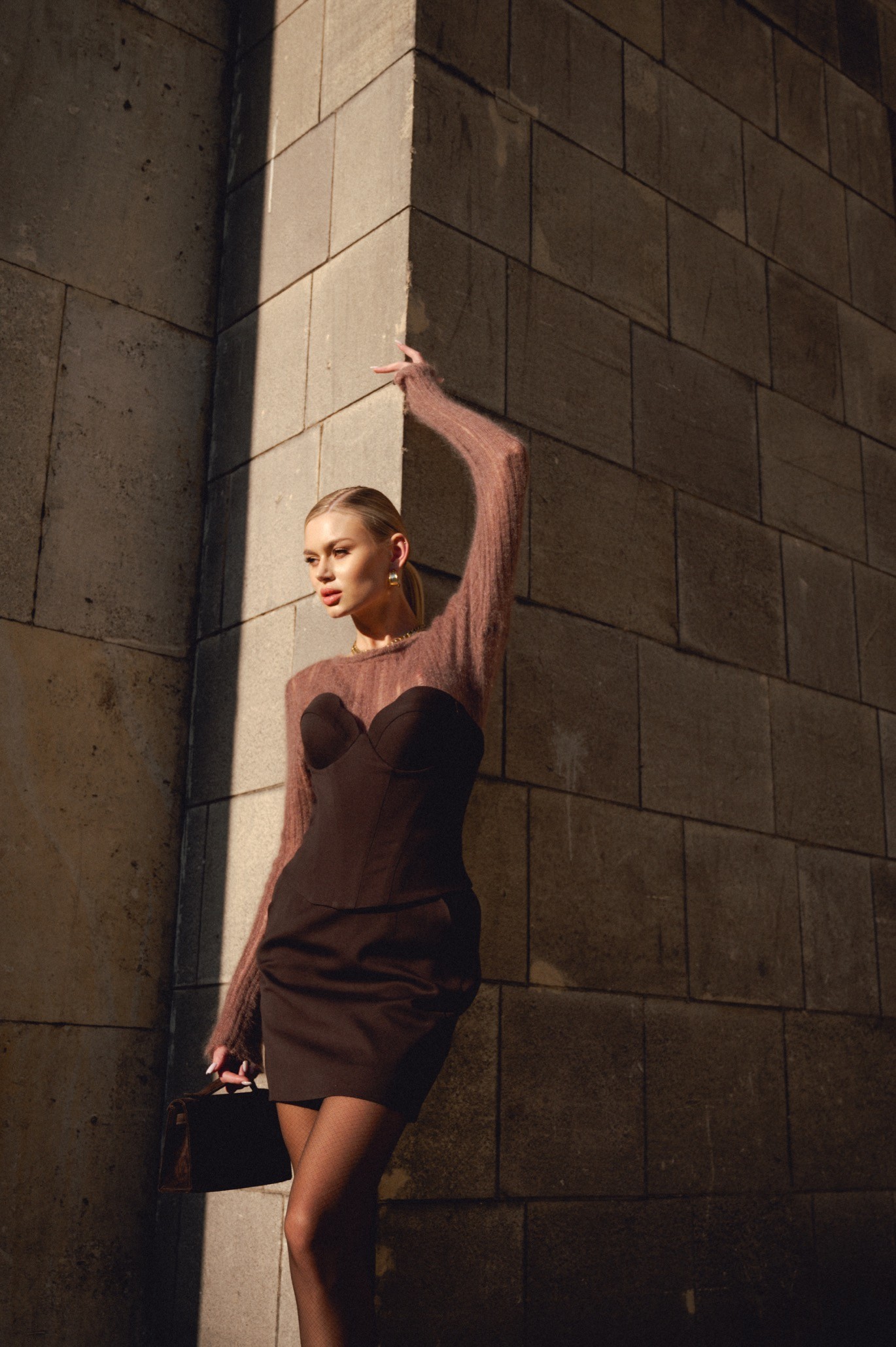 Sweter ażurowy CHARM Sweter ażurowy CHARM
