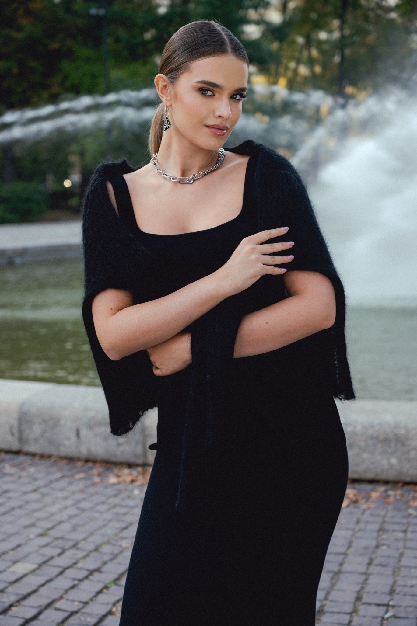 Sweter ażurowy CHARM Sweter ażurowy CHARM